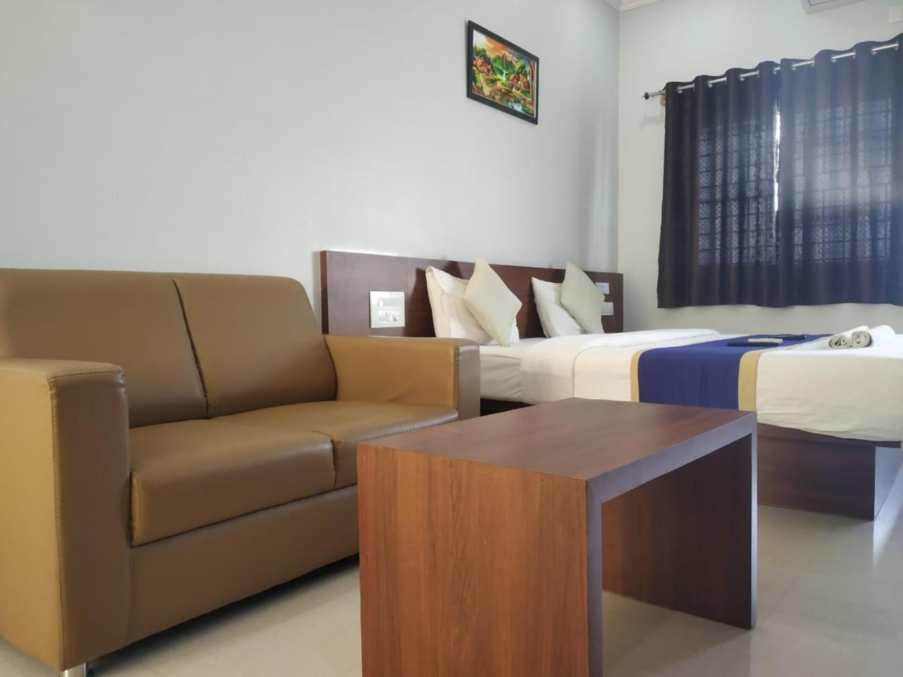 Hotel Gateway Suites Bangalore Airport Yelahanka Exterior photo